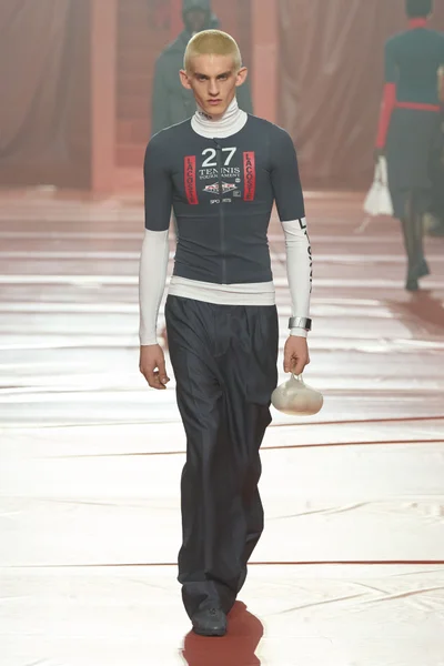Look 39